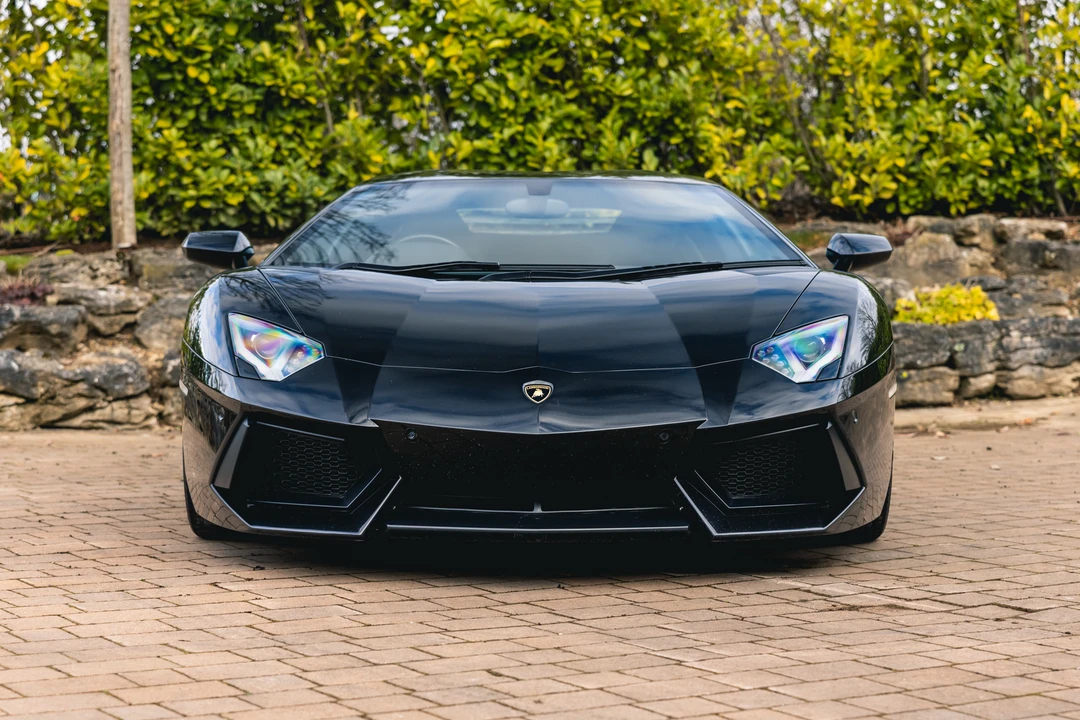 2011 Lamborghini Aventador LP700-4 - Image 4 of 31