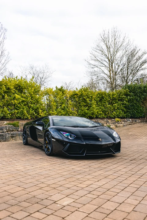 2011 Lamborghini Aventador LP700-4 - Image 11 of 31