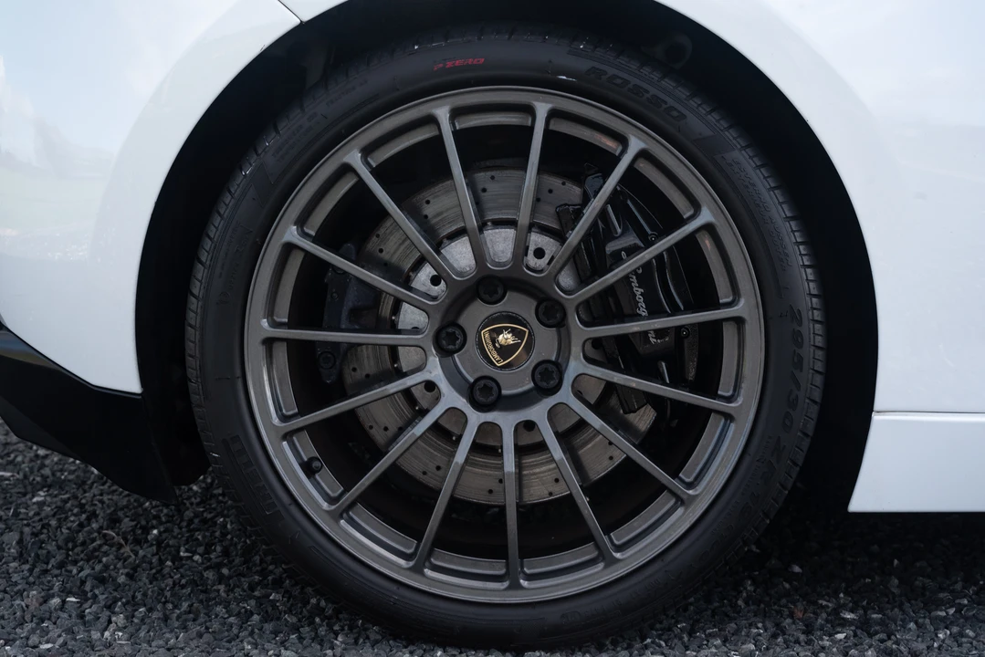 2011 Lamborghini Gallardo LP560-4 - Image 23 of 31