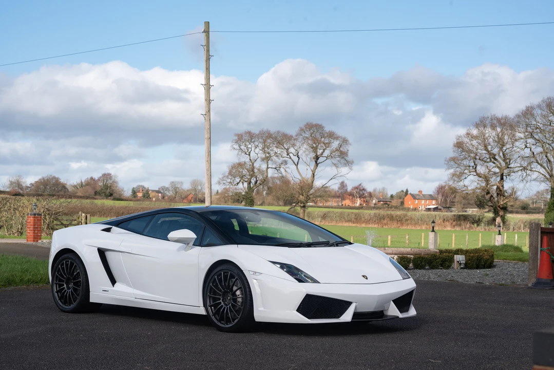 2011 Lamborghini Gallardo LP560-4 - Image 11 of 31