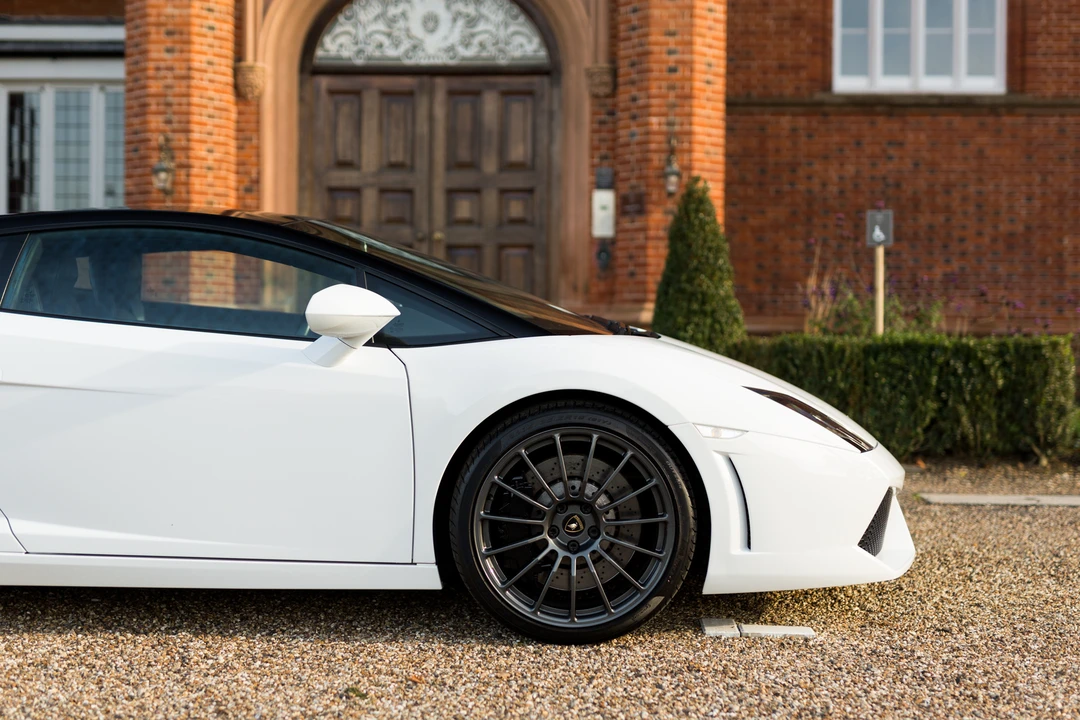 2011 Lamborghini Gallardo LP560-4 - Image 15 of 31