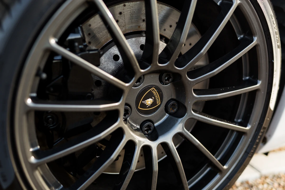 2011 Lamborghini Gallardo LP560-4 - Image 17 of 31
