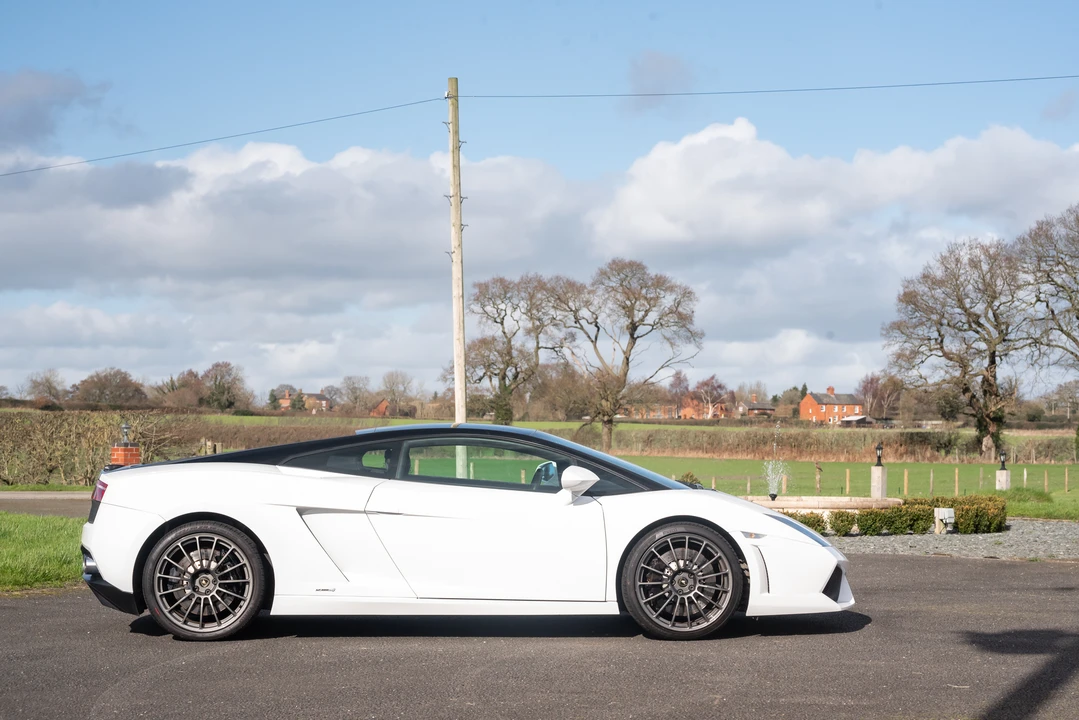 2011 Lamborghini Gallardo LP560-4 - Image 5 of 31