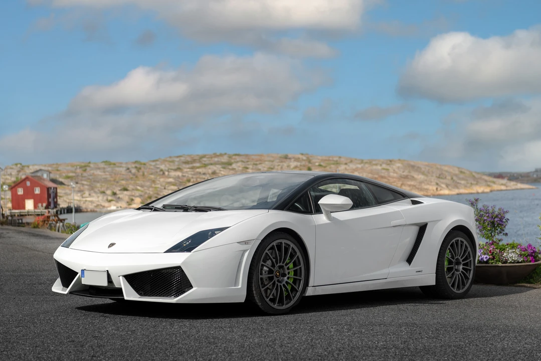 2011 Lamborghini Gallardo LP560-4 - Image 2 of 31
