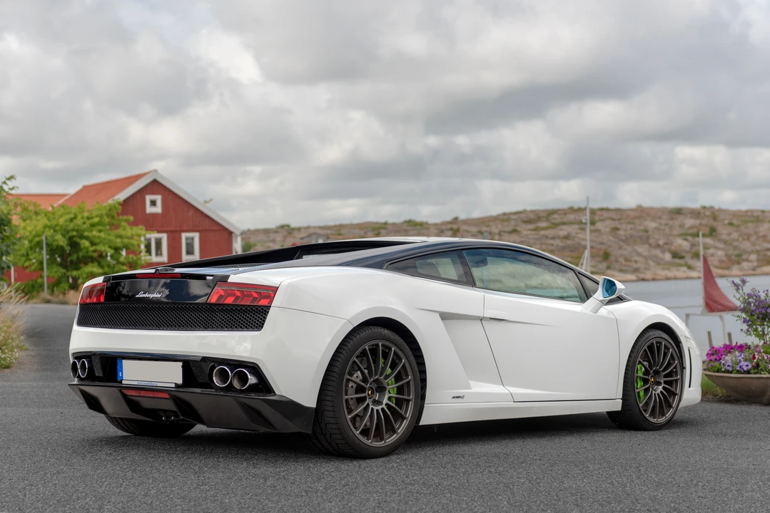 2011 Lamborghini Gallardo LP560-4 - Image 7 of 31