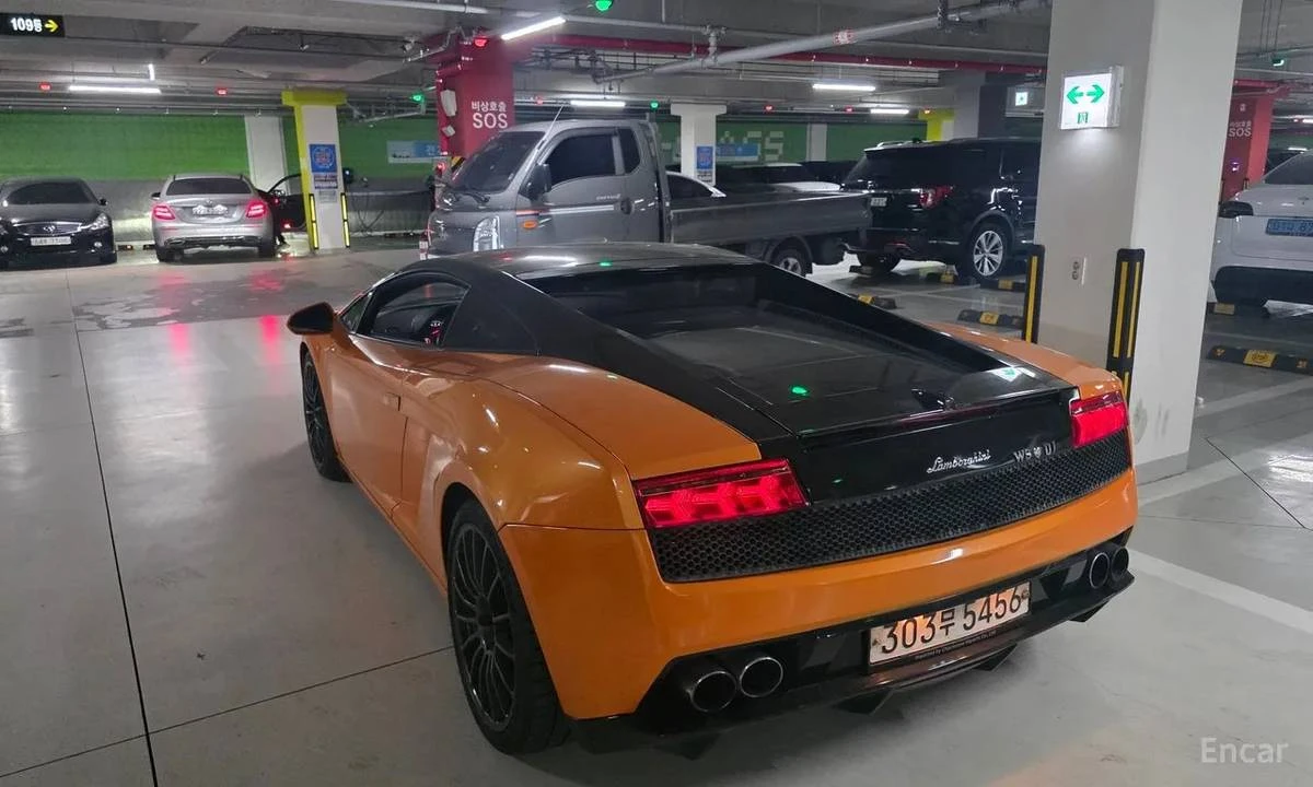 2011 Lamborghini Gallardo - Image 8 of 10