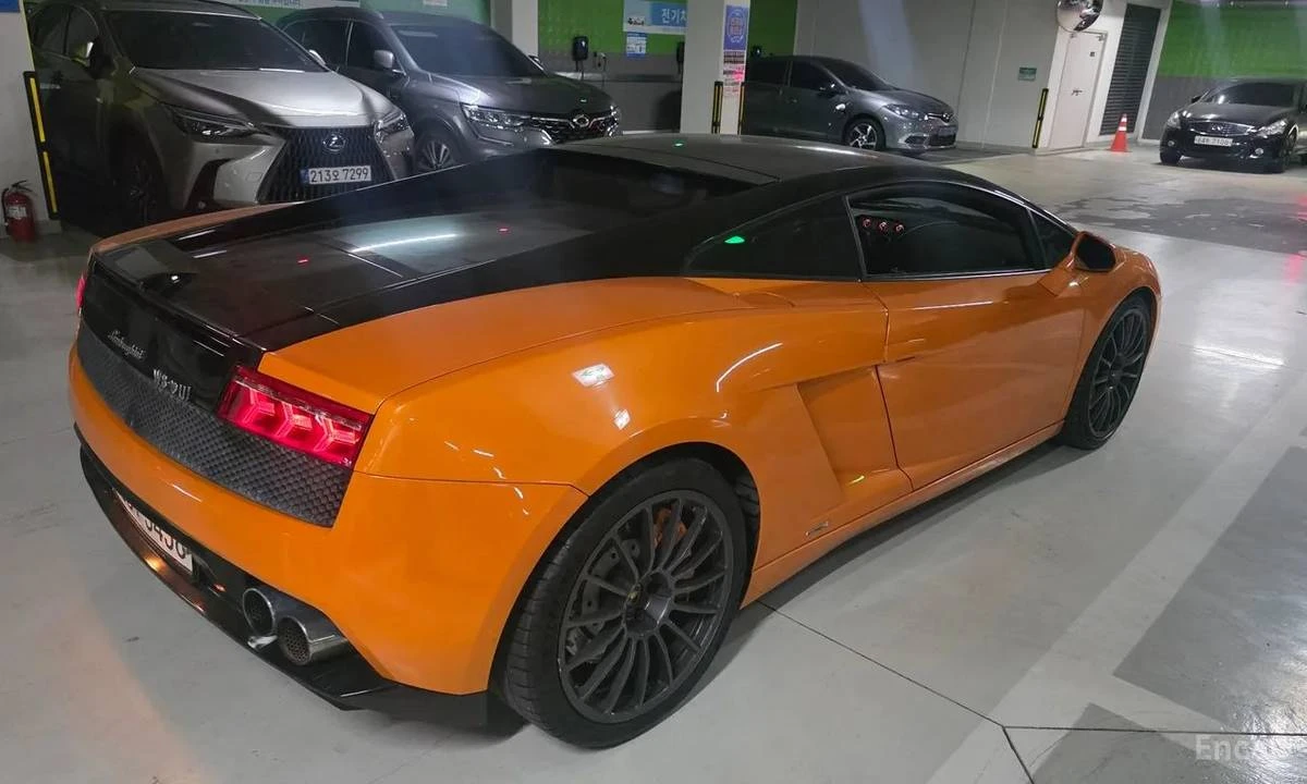 2011 Lamborghini Gallardo - Image 7 of 10