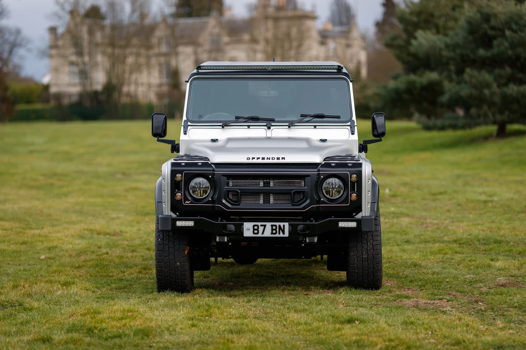 2011 Land Rover Defender 110 - Image 10 of 31