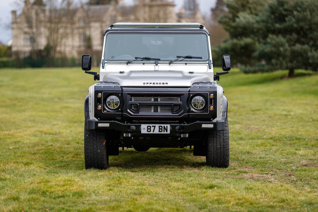 2011 Land Rover Defender 110 - Image 3 of 31