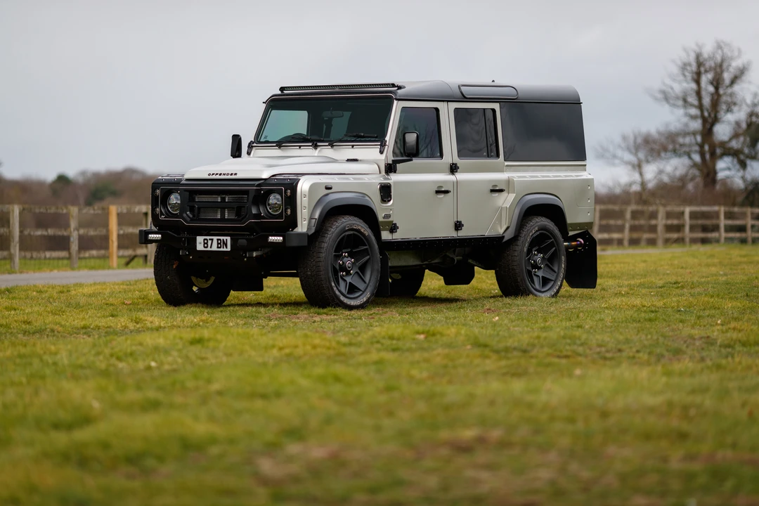 2011 Land Rover Defender 110 - Image 4 of 31