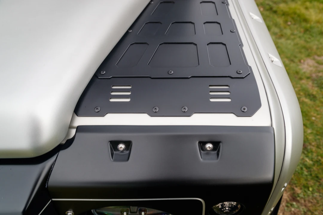 2011 Land Rover Defender 110 - Image 23 of 31