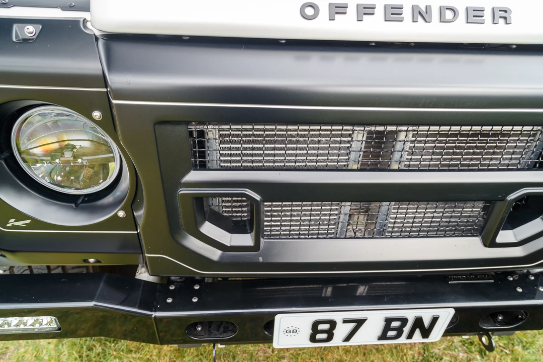 2011 Land Rover Defender 110 - Image 28 of 31