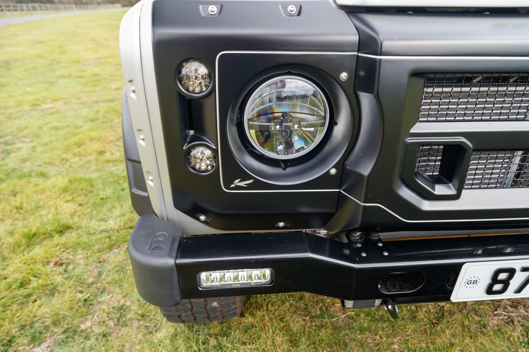 2011 Land Rover Defender 110 - Image 29 of 31