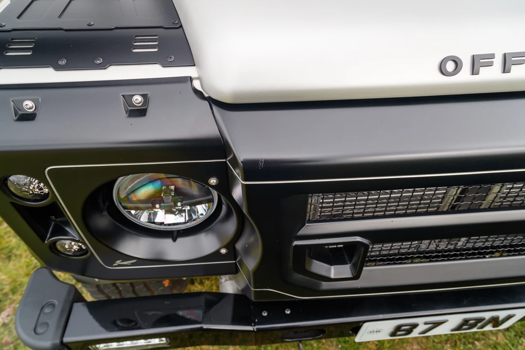 2011 Land Rover Defender 110 - Image 30 of 31