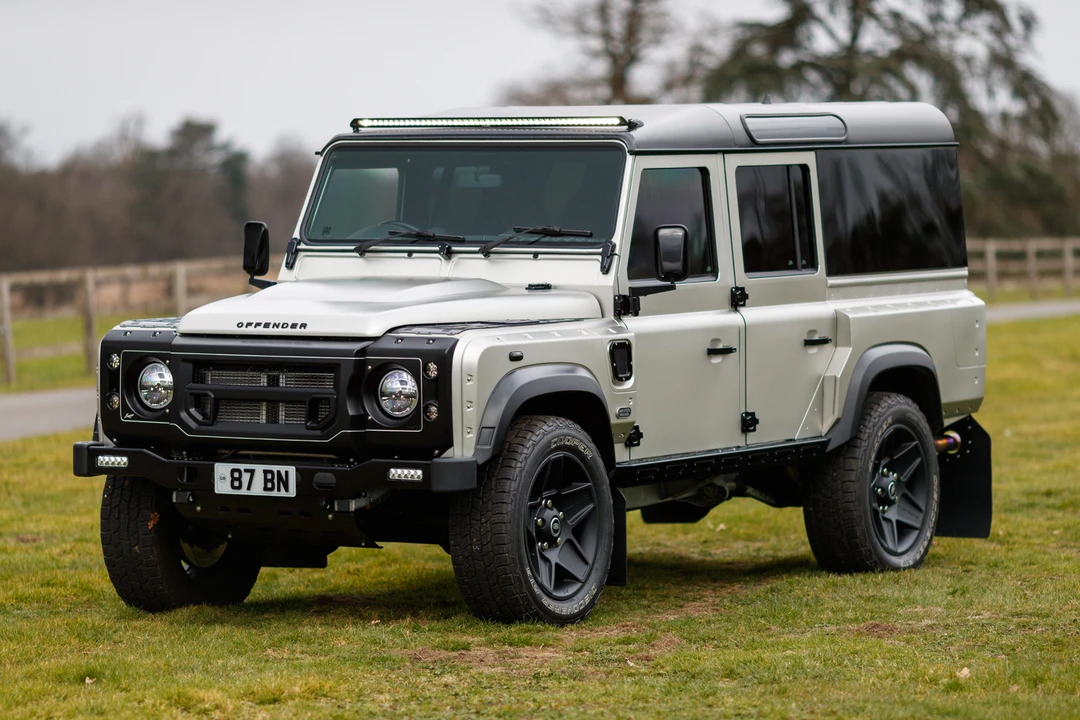 2011 Land Rover Defender 110 - Image 2 of 31