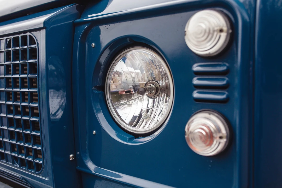 2011 Land Rover Defender 110 - Image 29 of 31
