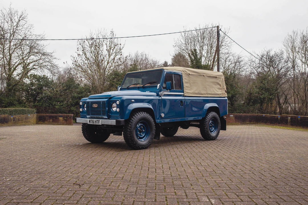 2011 Land Rover Defender 110 - Image 21 of 31