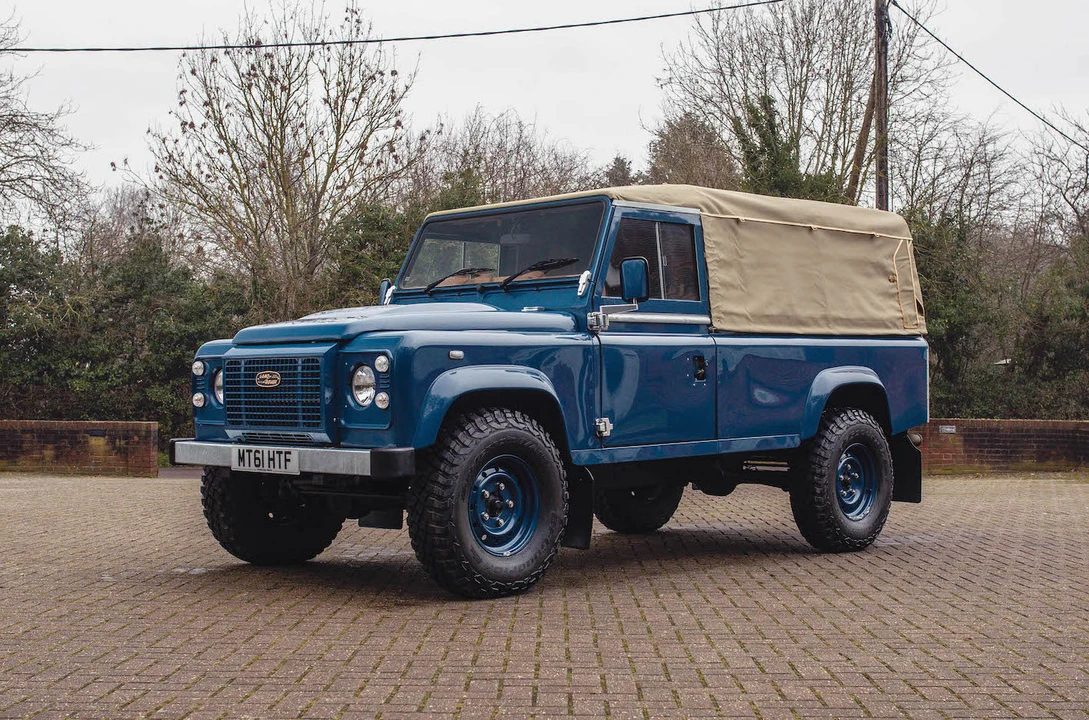 2011 Land Rover Defender 110 - Image 2 of 31