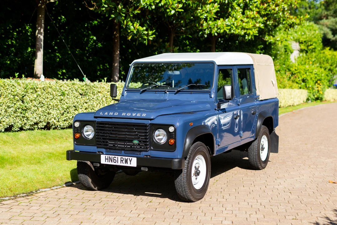 2011 Land Rover Defender 110 - Image 3 of 31