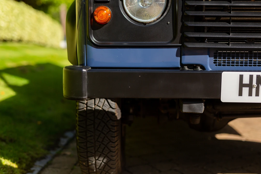 2011 Land Rover Defender 110 - Image 18 of 31