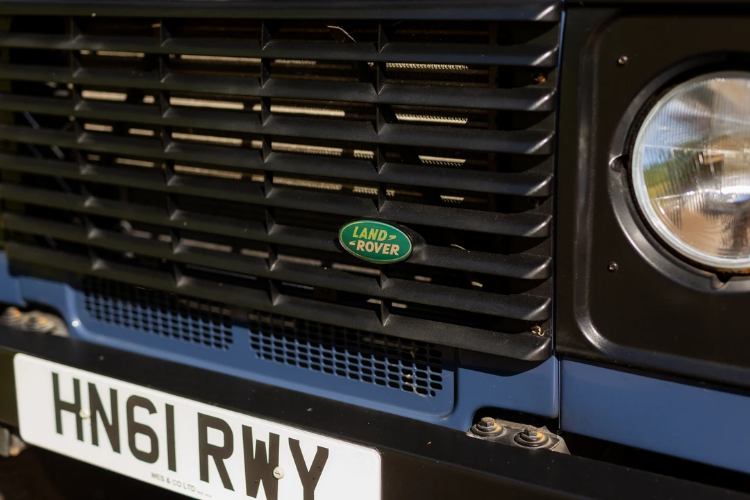 2011 Land Rover Defender 110 - Image 23 of 31