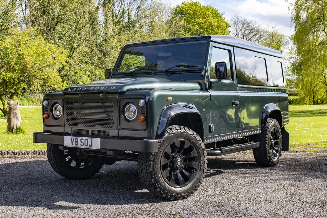 2011 Land Rover Defender 110 - Image 2 of 31