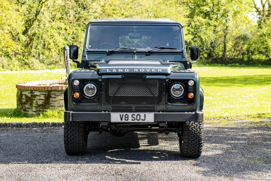 2011 Land Rover Defender 110 - Image 4 of 31