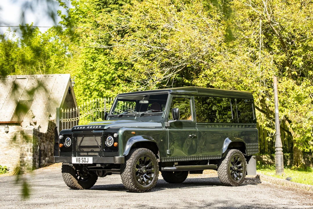 2011 Land Rover Defender 110 - Image 29 of 31