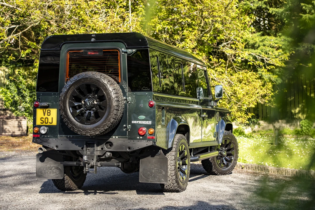 2011 Land Rover Defender 110 - Image 20 of 31