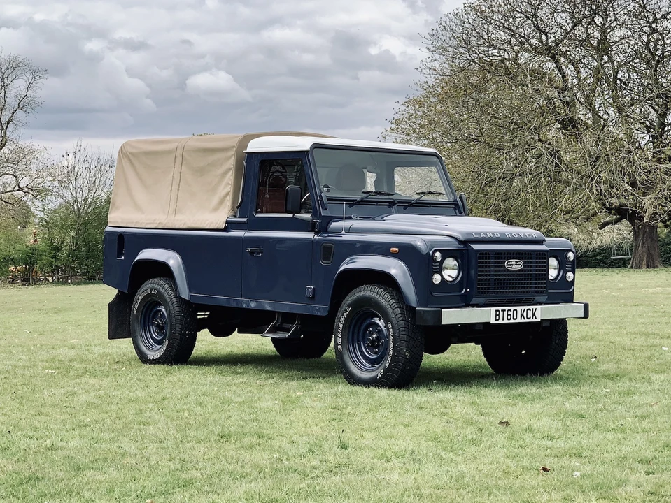 2011 Land Rover Defender 110 - Image 2 of 31