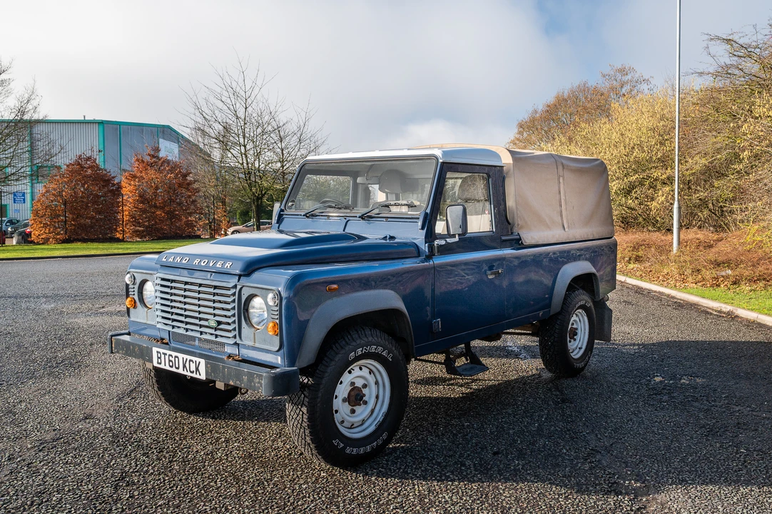 2011 Land Rover Defender 110 - Image 29 of 31