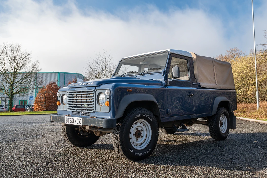 2011 Land Rover Defender 110 - Image 30 of 31