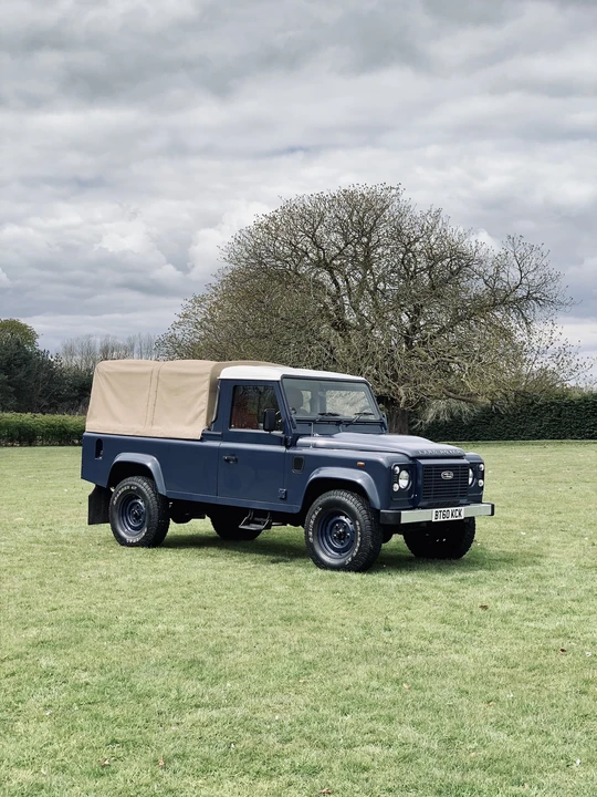 2011 Land Rover Defender 110 - Image 26 of 31