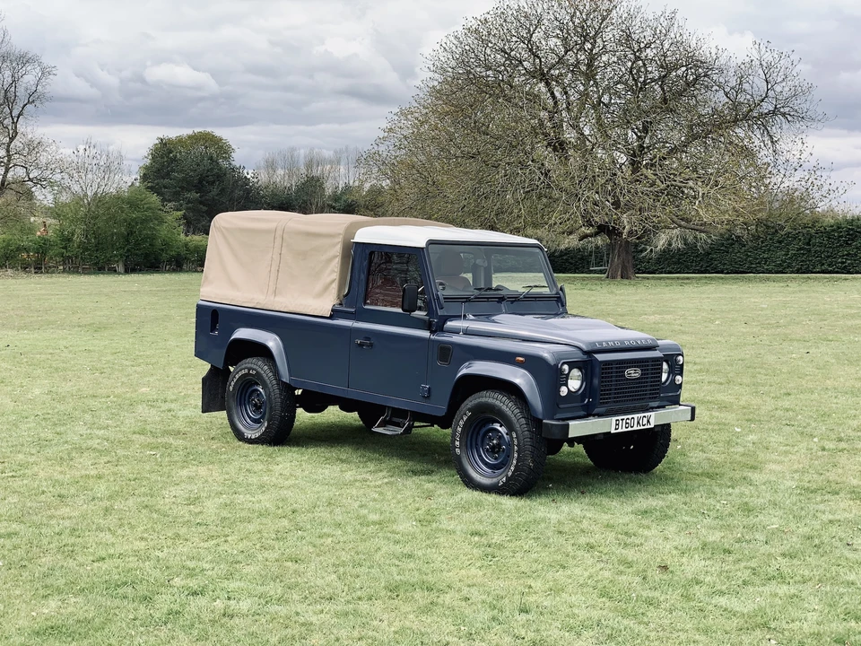2011 Land Rover Defender 110 - Image 18 of 31