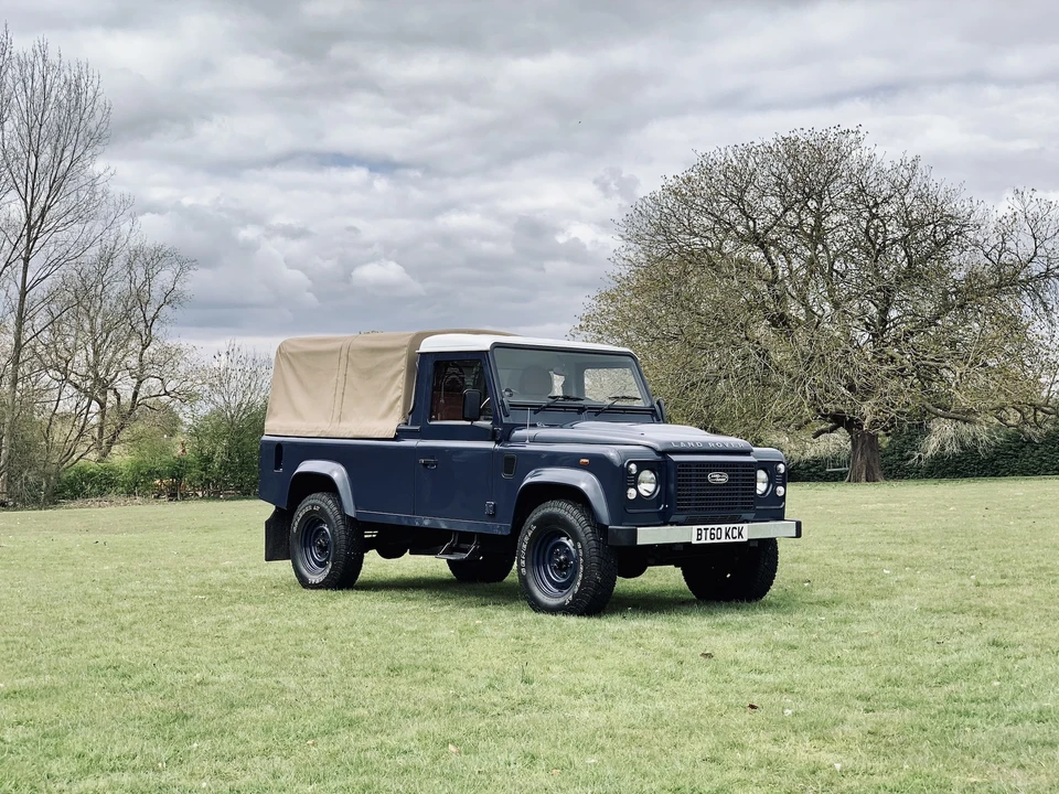 2011 Land Rover Defender 110 - Image 22 of 31