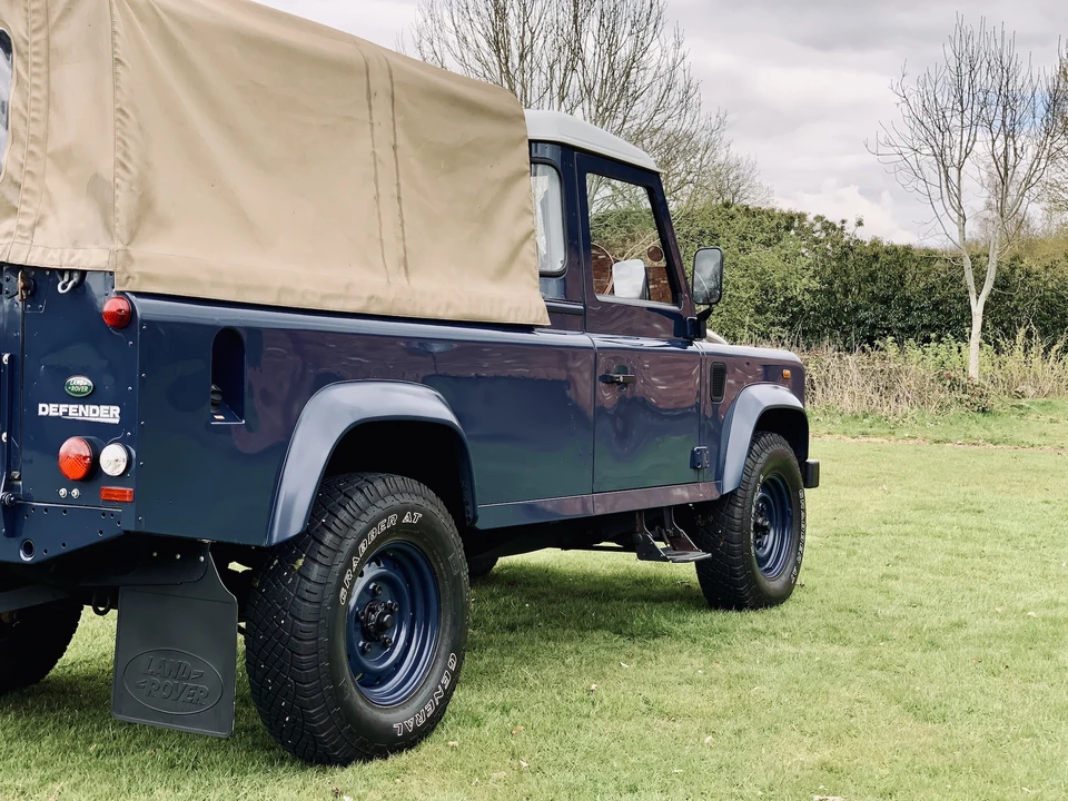 2011 Land Rover Defender 110 - Image 31 of 31
