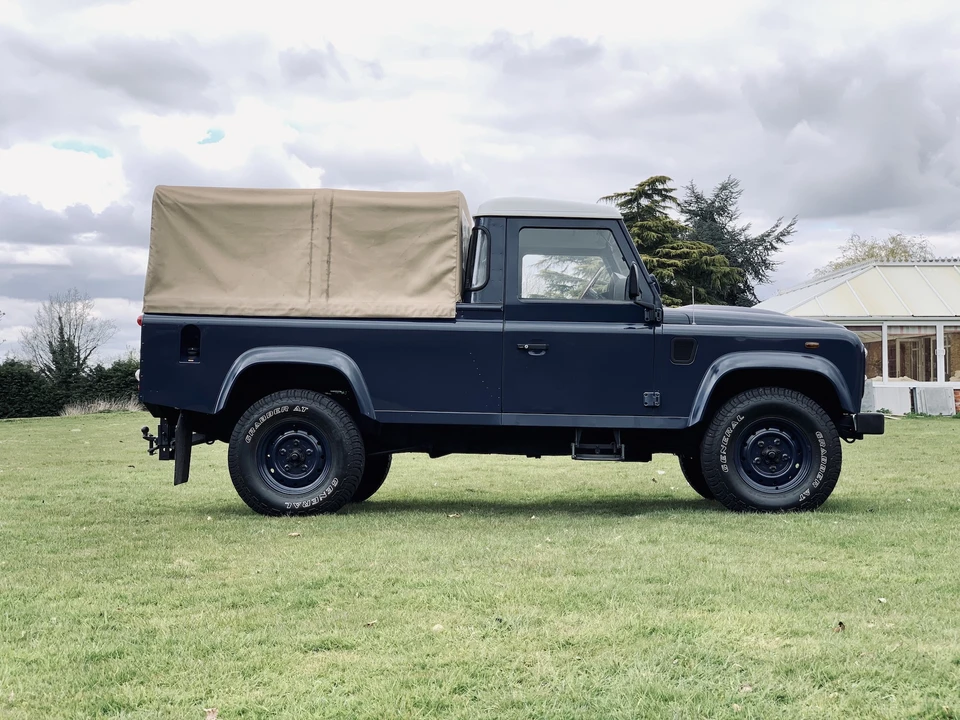 2011 Land Rover Defender 110 - Image 28 of 31