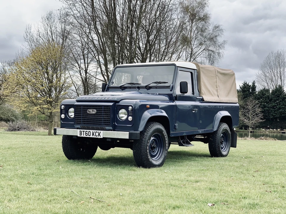 2011 Land Rover Defender 110 - Image 6 of 31