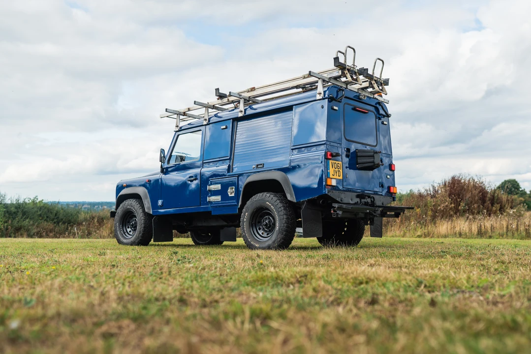 2011 Land Rover Defender 110 - Image 21 of 31