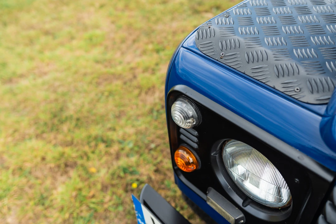 2011 Land Rover Defender 110 - Image 30 of 31