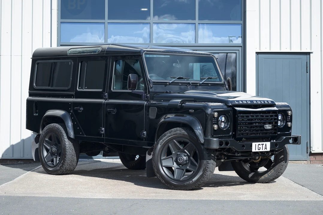 2011 Land Rover Defender 110 - Image 2 of 31