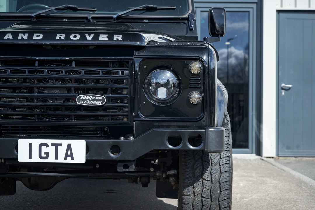 2011 Land Rover Defender 110 - Image 20 of 31
