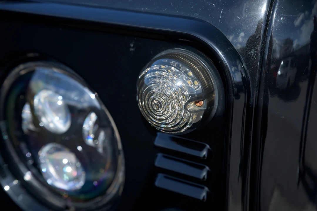 2011 Land Rover Defender 110 - Image 17 of 31