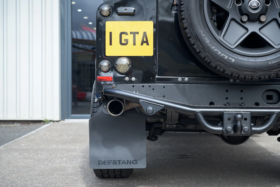 2011 Land Rover Defender 110 - Image 26 of 31