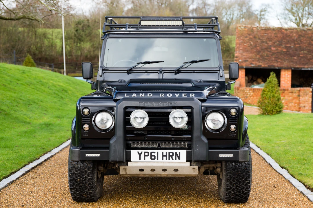 2011 Land Rover Defender 110 - Image 6 of 31