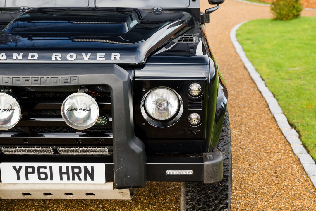 2011 Land Rover Defender 110 - Image 23 of 31
