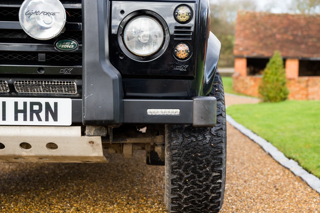 2011 Land Rover Defender 110 - Image 25 of 31