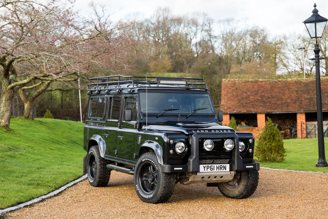 2011 Land Rover Defender 110 - Image 3 of 31