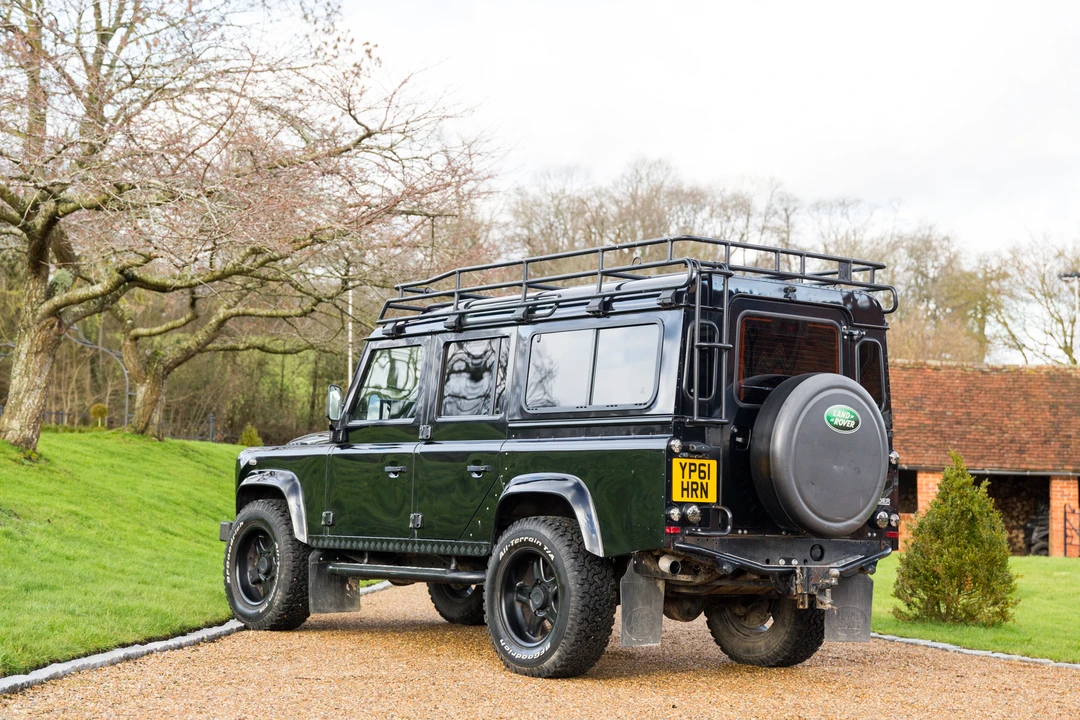 2011 Land Rover Defender 110 - Image 17 of 31