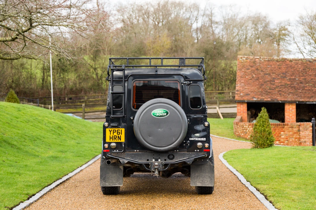 2011 Land Rover Defender 110 - Image 14 of 31